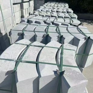 广安 芝麻灰弧形路沿石