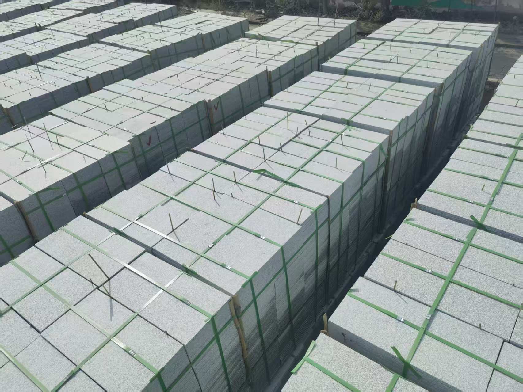 广安 芝麻白1.8公分火烧300*600地铺，清仓大甩卖