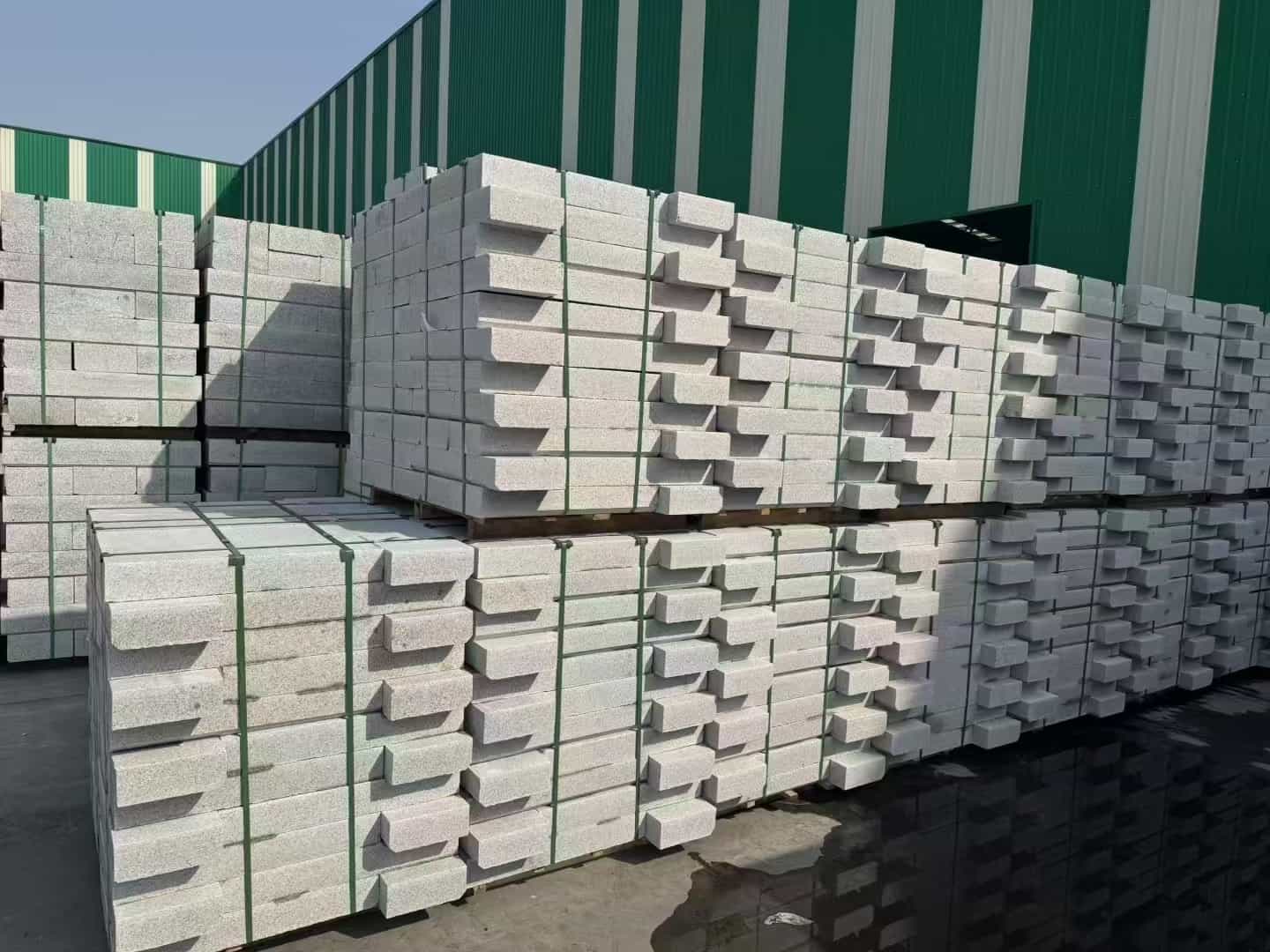 广安芝麻白路沿石